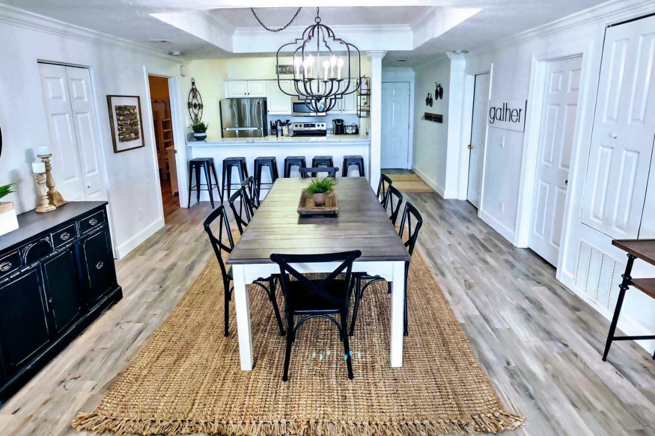 Barefoot Bliss - Beachfront Condo - Sleeps 12 Panama City Beach Buitenkant foto