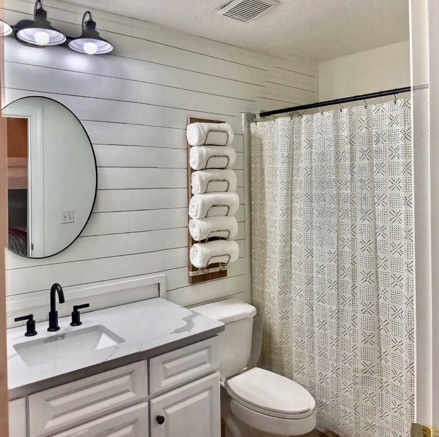 Barefoot Bliss - Beachfront Condo - Sleeps 12 Panama City Beach Buitenkant foto